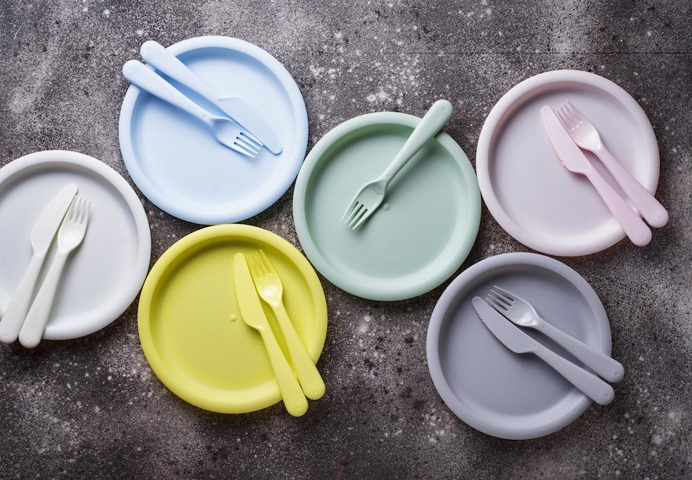 colourful kids plastic plates
