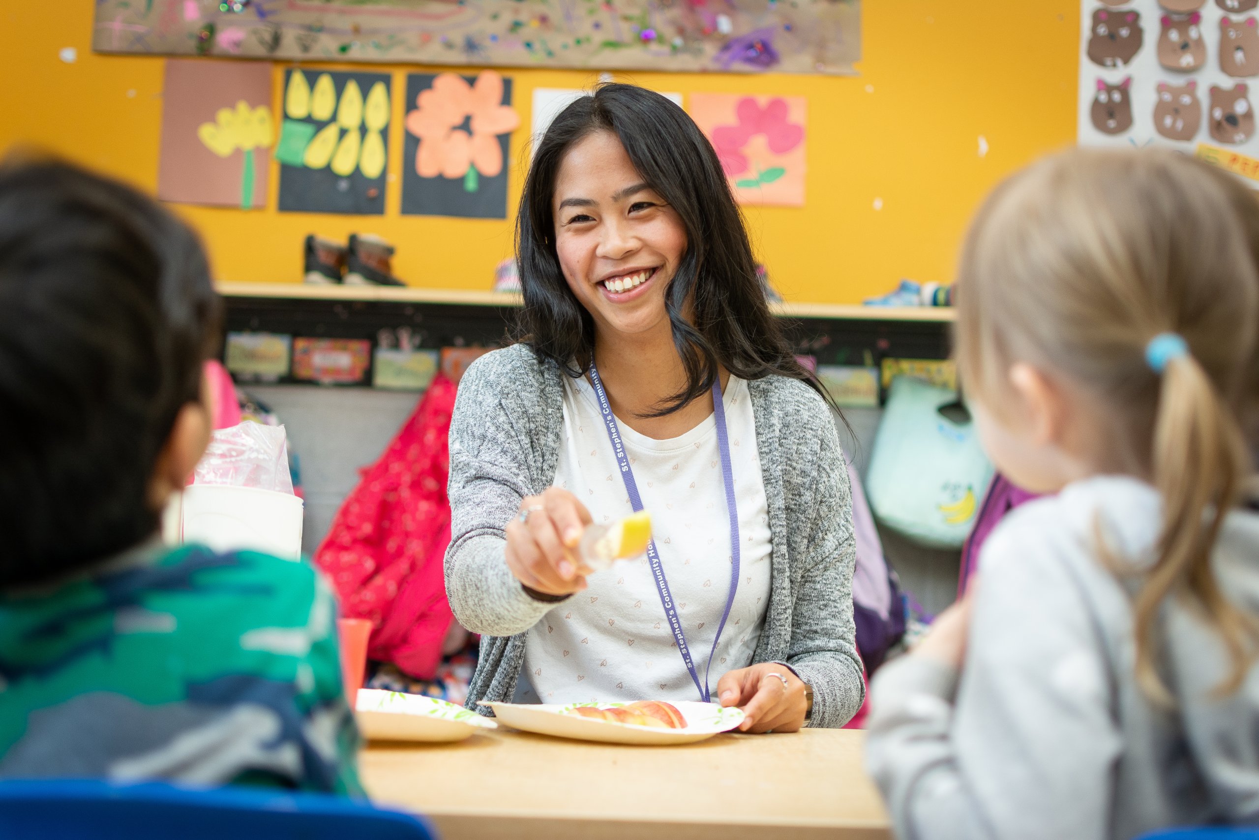 ece in child care feeding kids
