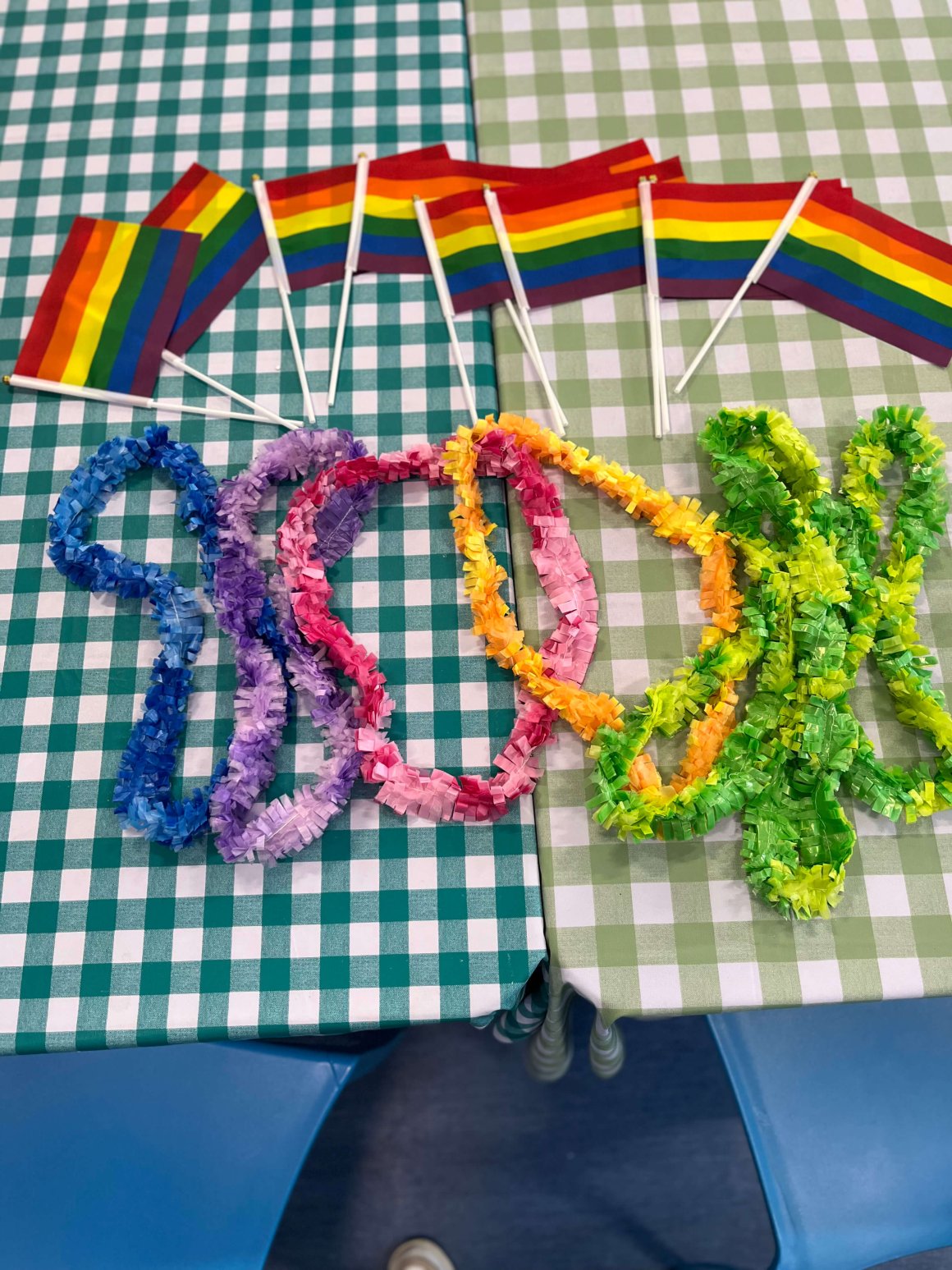 rfrk pride leis and flags 1